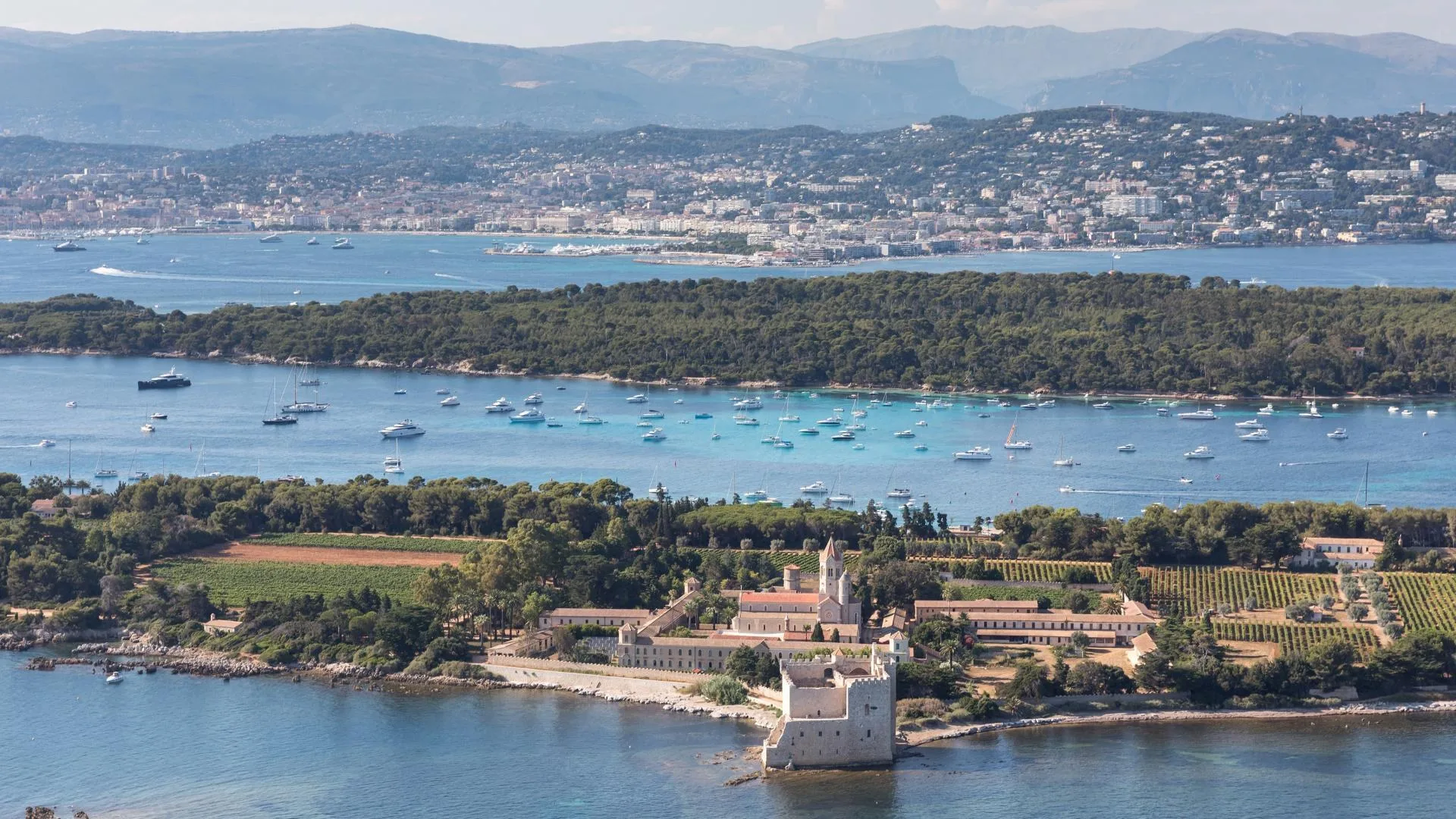 Cannes — La Croisette & Îles de Lérins