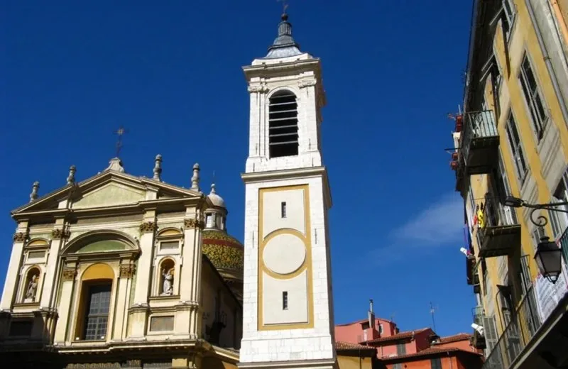 Cathédrale Sainte-Réparate — Place Rossetti